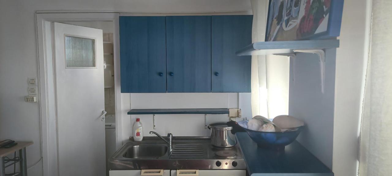 Loutraki Times Apartment Exterior photo